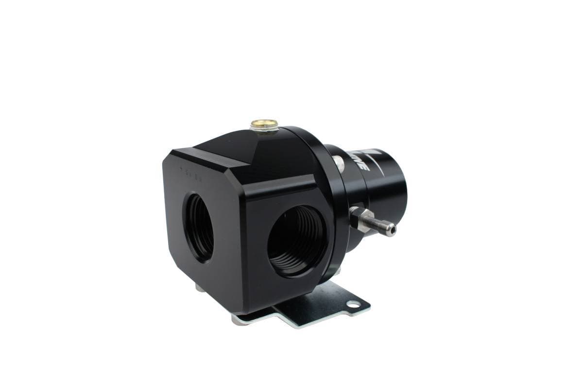 Aeromotive 2-Port Bypass Carb Reg - 13212