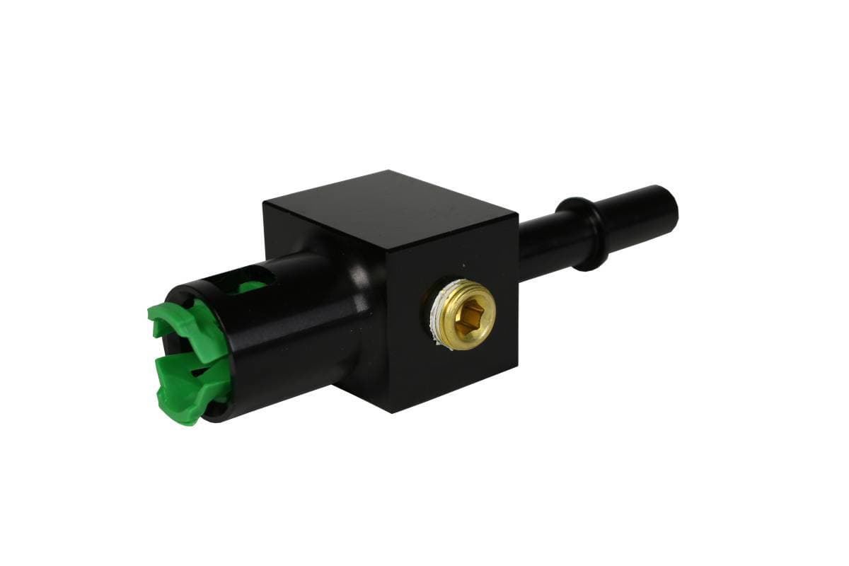 Aeromotive 3/8?? Quick Connect with AN-08 port and 1/8?? gauge port - 15121