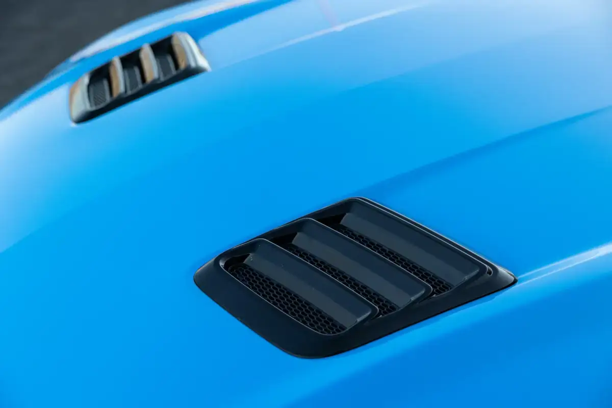 Roush Ford Mustang 2018-2023 Hood Heat Extractors - Gloss Black