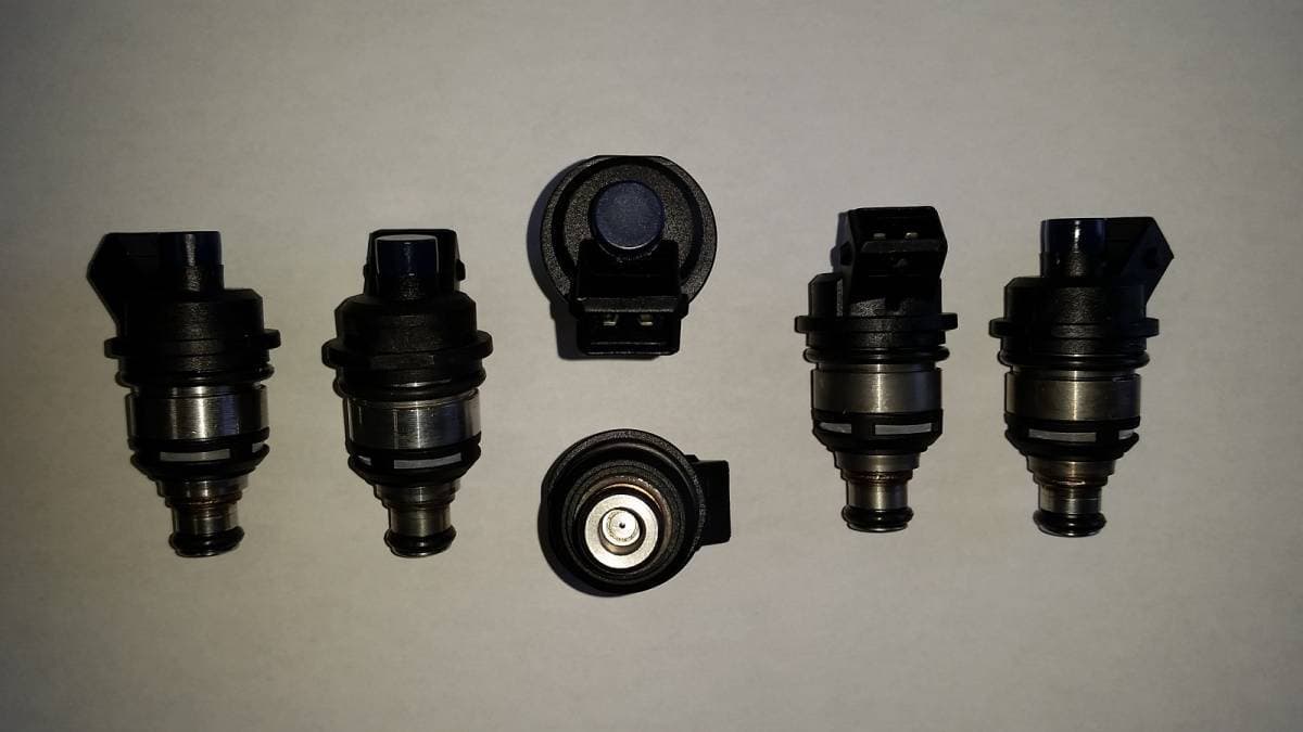 TRE Side Feed 550cc Fuel Injectors Nissan / Infiniti Style - 6